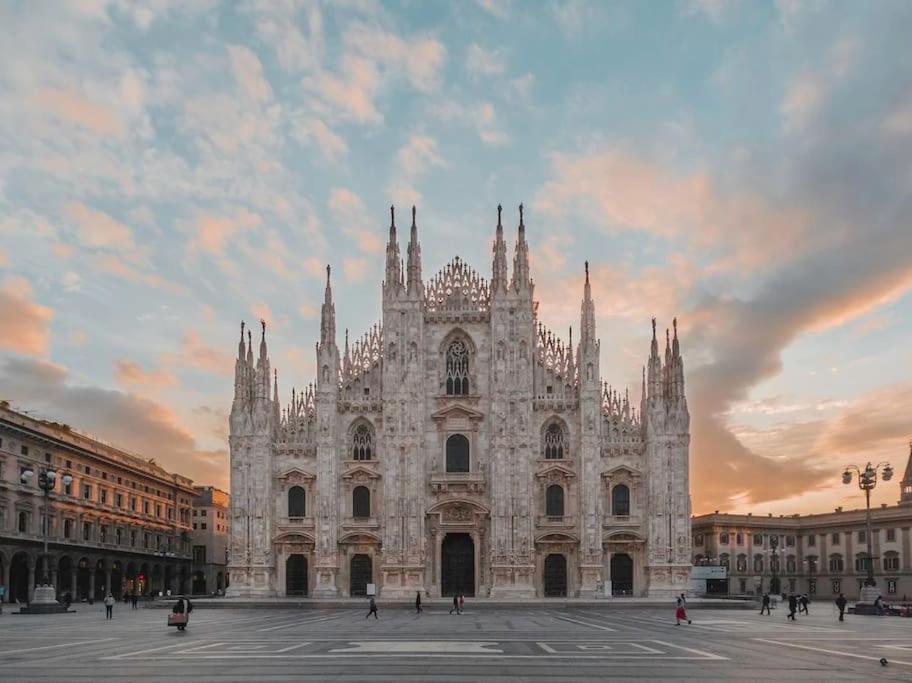 10' From Malpensa Casa Moderna, Netflix & Wi-Fi Apartment Casorate Sempione Exterior photo