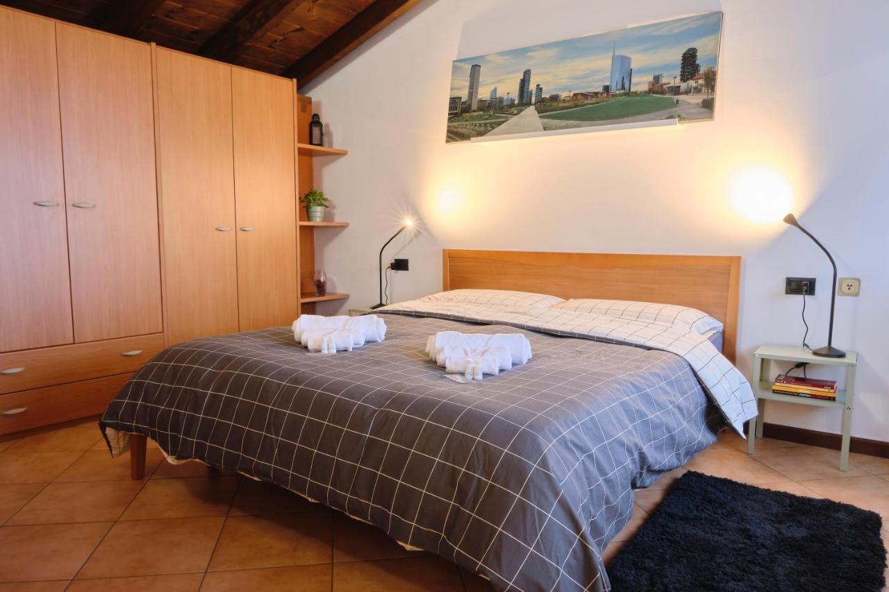 10' From Malpensa Casa Moderna, Netflix & Wi-Fi Apartment Casorate Sempione Exterior photo