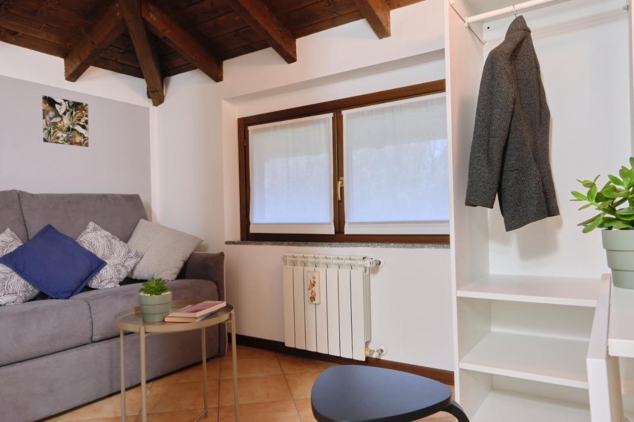 10' From Malpensa Casa Moderna, Netflix & Wi-Fi Apartment Casorate Sempione Exterior photo